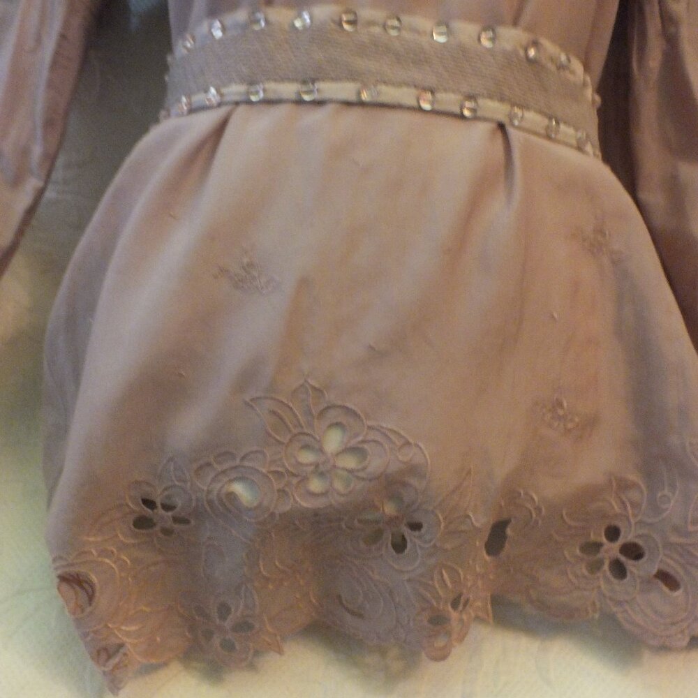 Vintage Embroidered Romantic Long Sleeve Top in Lilac with Beaded Belt by Patric - Picture 8 of 14